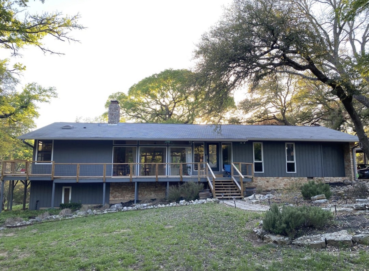 House exterior before AI paint visualization