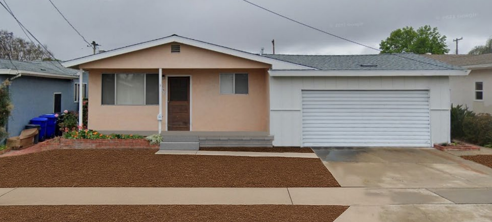 House exterior before AI paint visualization