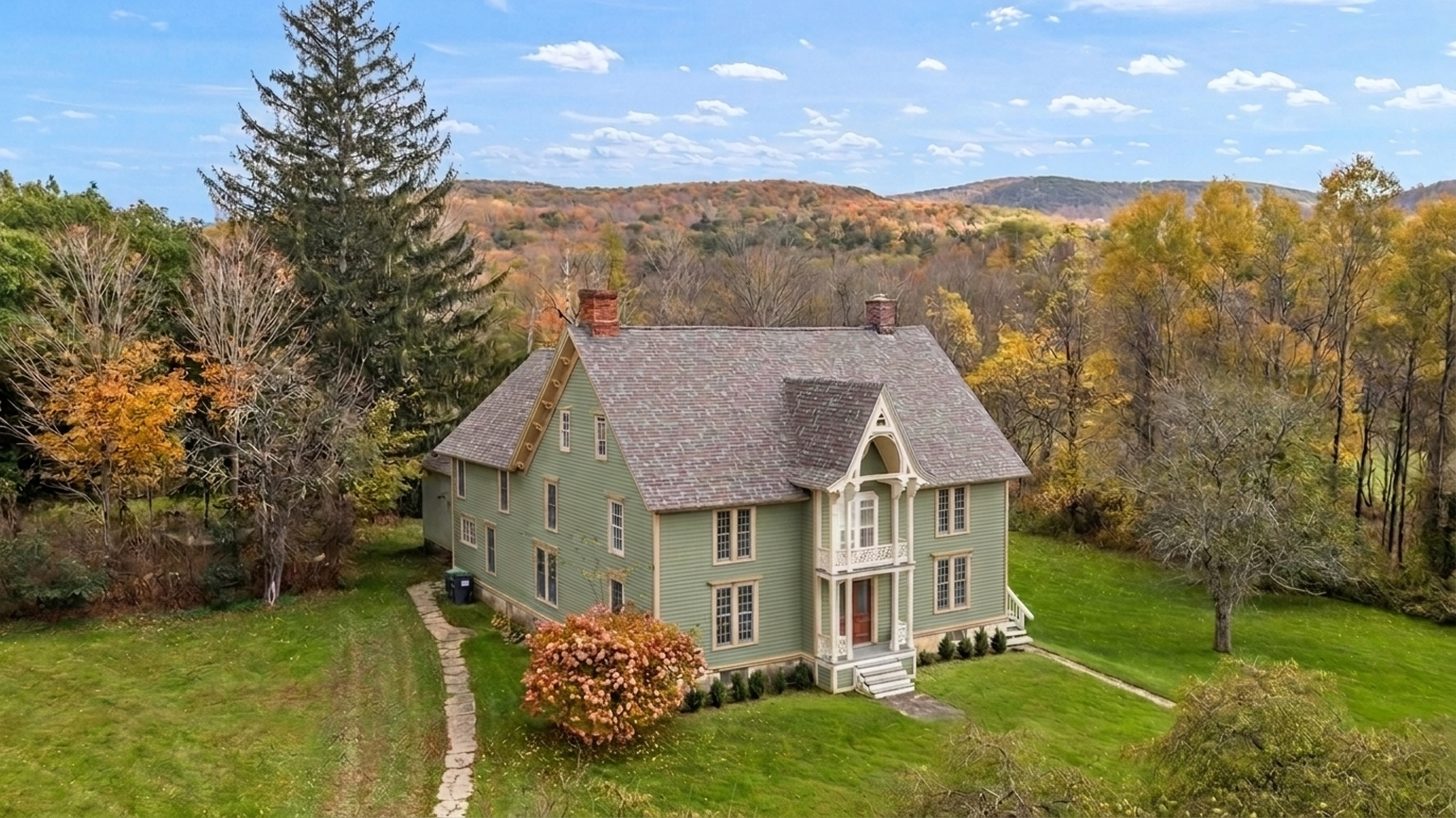 A home repainted in Kennebunkport and Manchester