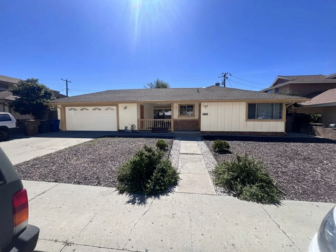 AI-rendered house in new paint colors