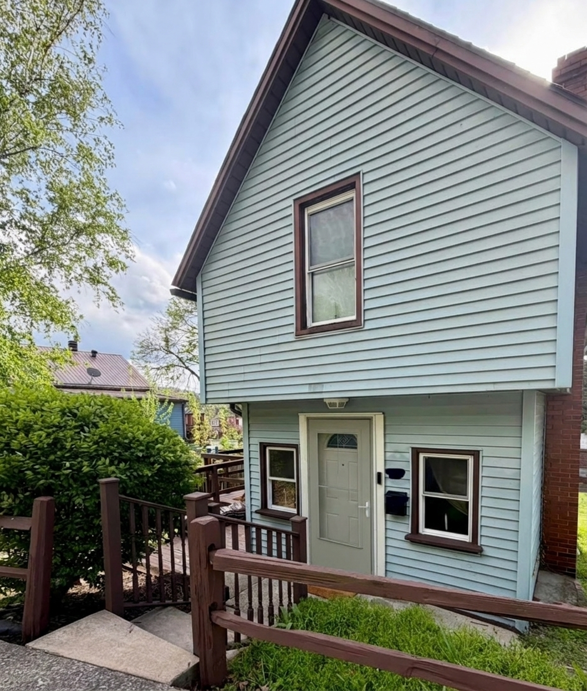 AI-rendered house in new paint colors